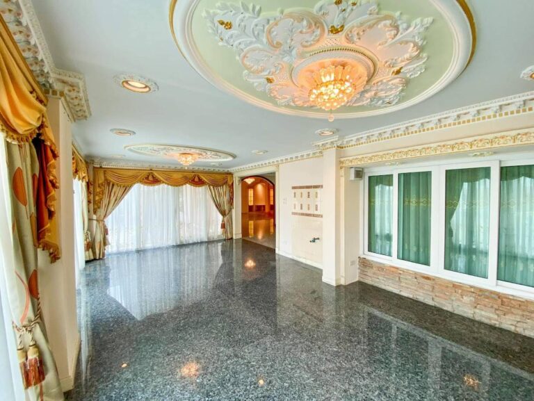 Ammarin Niwet Village