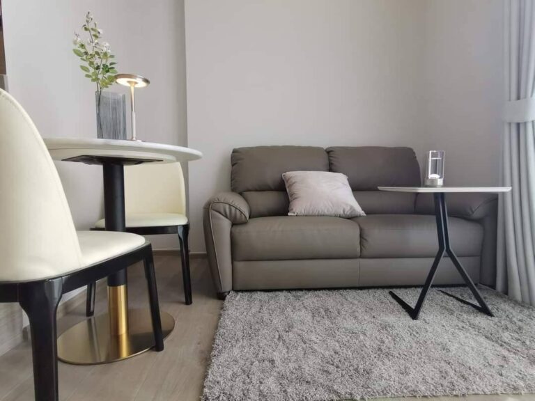 The Crest Park Residences