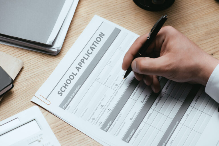 Educational Blog : Mastering the Maze: A Guide to Navigating the Thai School Admission Process for Expats