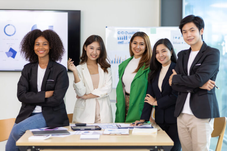 Educational Blog : Guiding Your Path: The Essential Role of Education Consultants in Thailand for Expats”