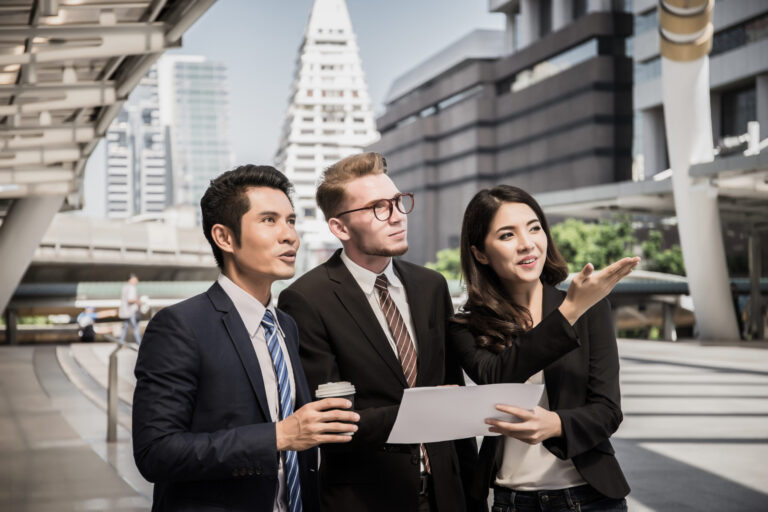 Blog : Investment Hotspots in Bangkok: Where to Buy Property for Expats
